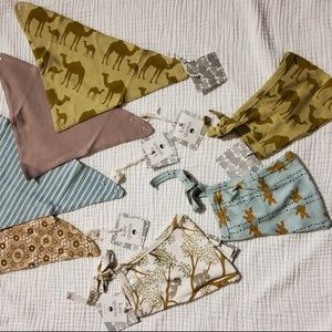 kate quinn bibs and hats bundle /6-12M